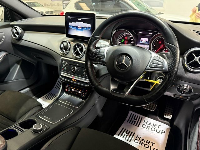Mercedes-Benz GLA Class 2.1 Gla220d Amg Line Premium Suv 7G-d HF18WWA Black #4
