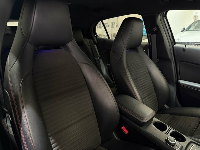 Mercedes-Benz GLA Class 2.1 Gla220d Amg Line Premium Suv 7G-d HF18WWA Black #6