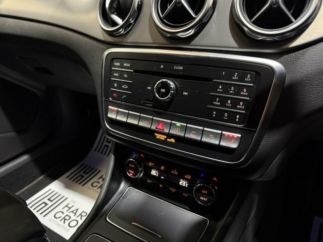 Mercedes-Benz GLA Class 2.1 Gla220d Amg Line Premium Suv 7G-d HF18WWA Black #5