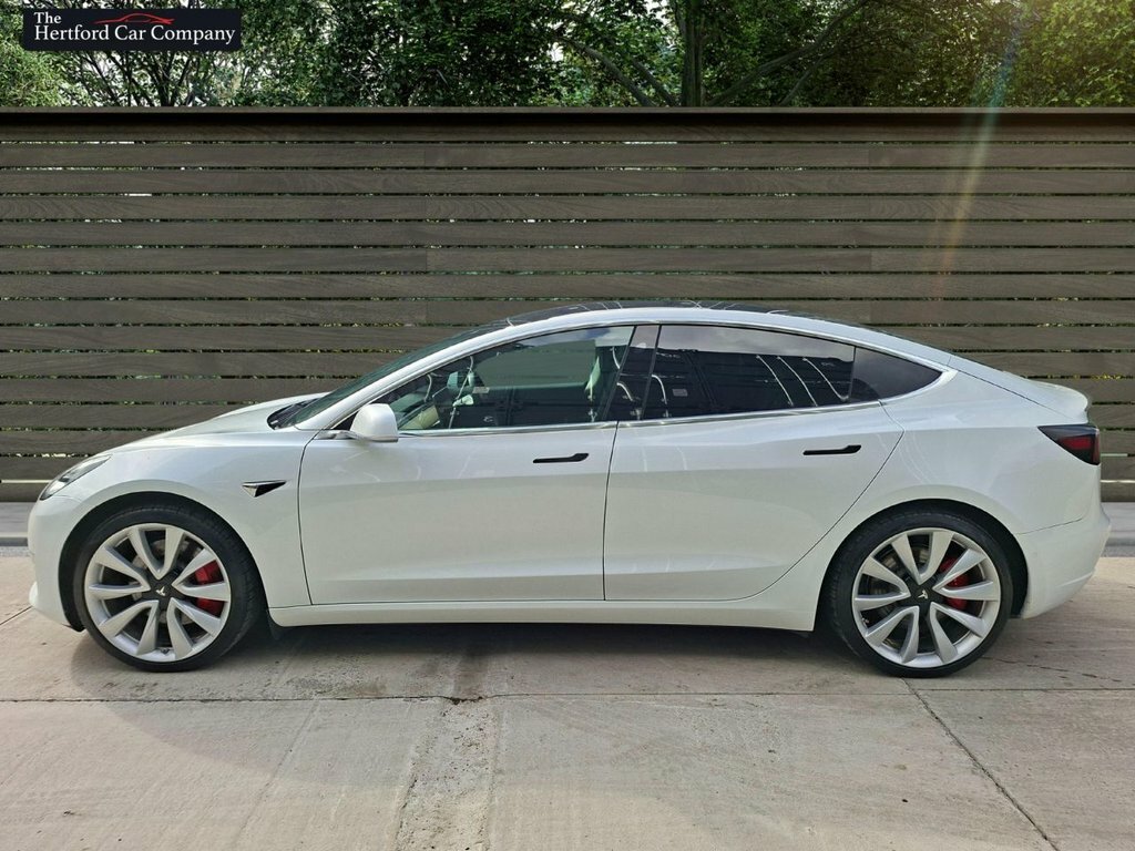 Tesla Model 3 Saloon LG69ZMZ White #5