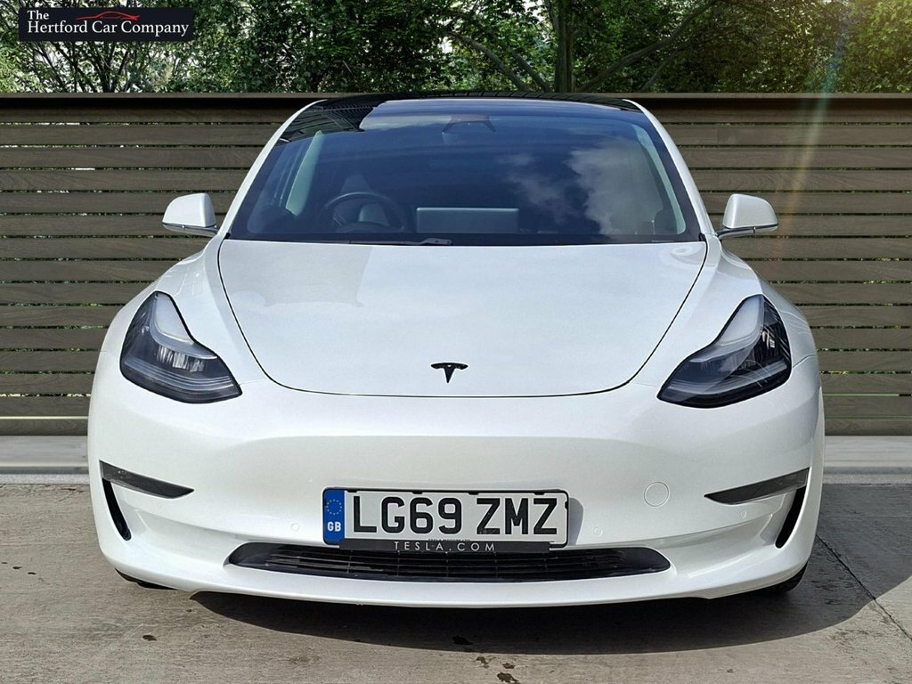 Tesla Model 3 Saloon LG69ZMZ White #2