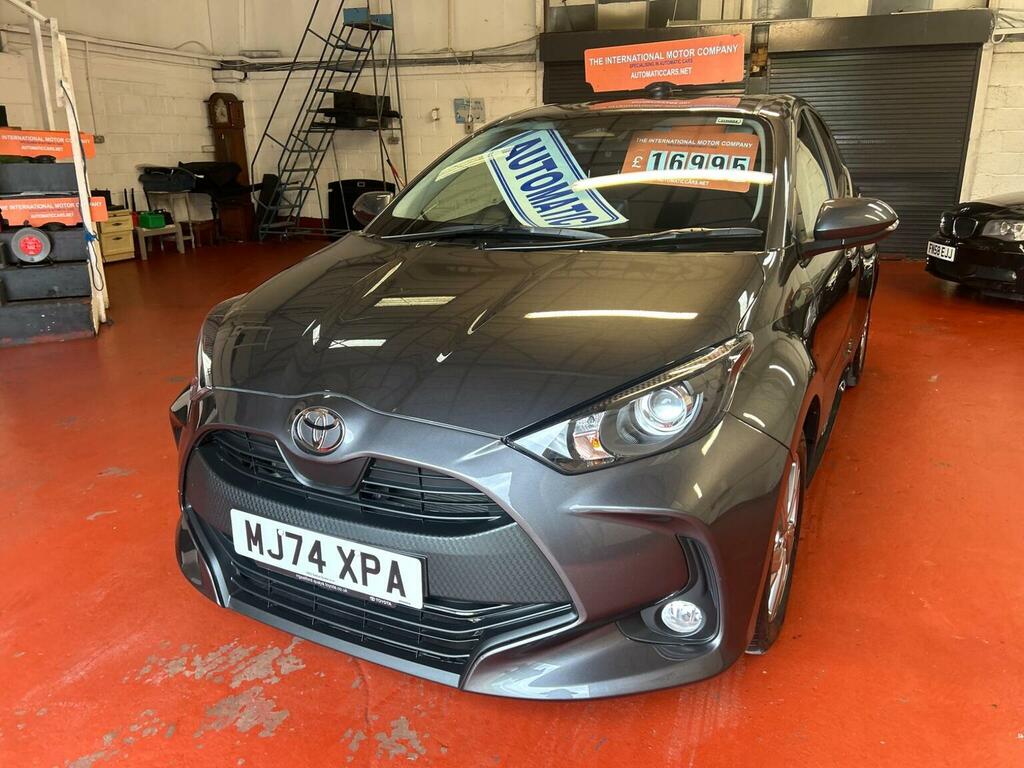 Toyota Yaris Hatchback 1.5 Vvt-h Icon E-cvt Euro 6 Ss 2 Grey