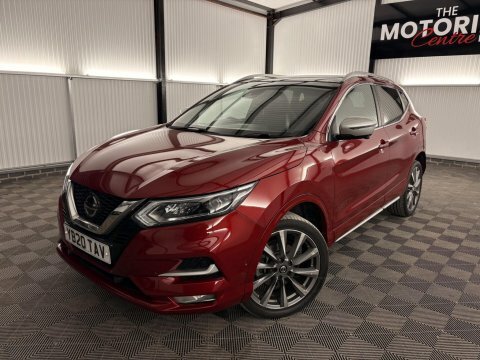 Nissan Qashqai 1.3 Dig-t Tekna YB20TAV Red