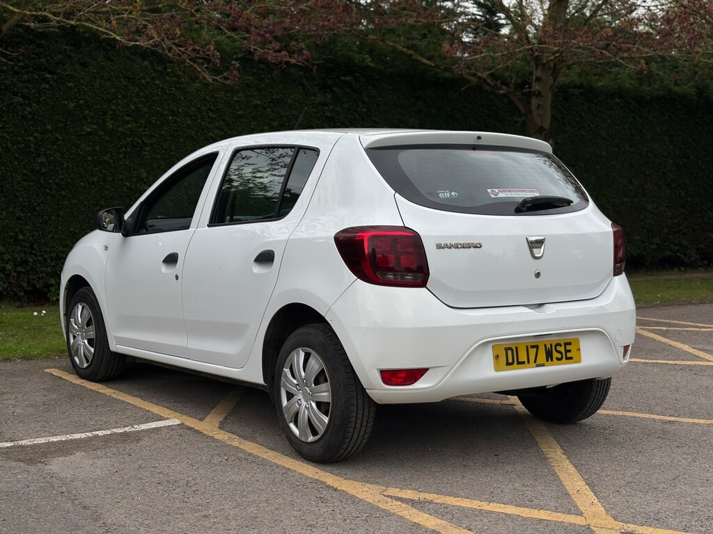 Dacia Sandero Hatchback DL17WSE White #4