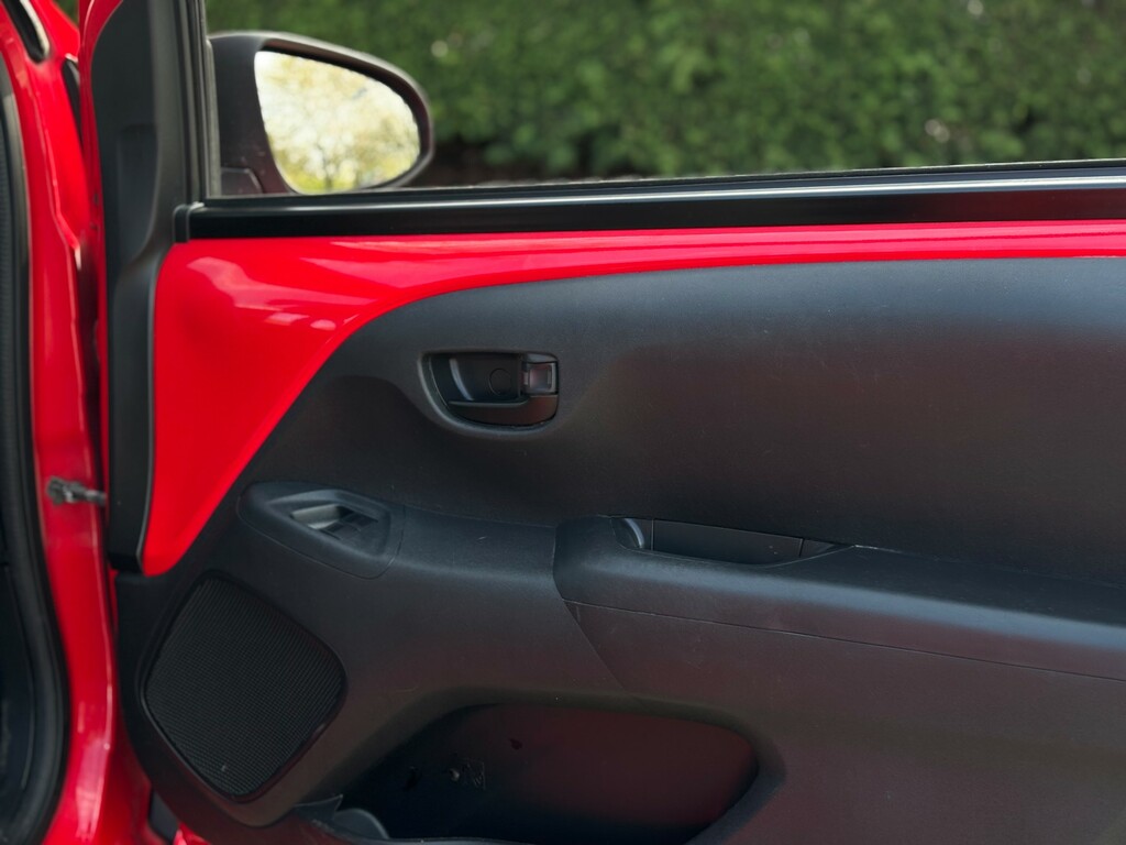 Toyota Aygo Hatchback DK15OKC Red #6