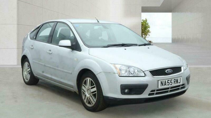 Ford Focus 1.6 Ghia Silver
