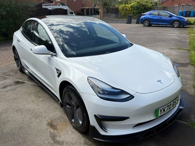 Tesla Model 3 2020 Standard Range Plus Saloon YK70RSV White #2