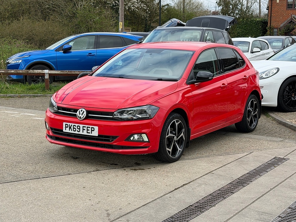 Volkswagen Polo 1.0 Tsi Gpf Beats Hatchback Euro PK69FEP Red #2