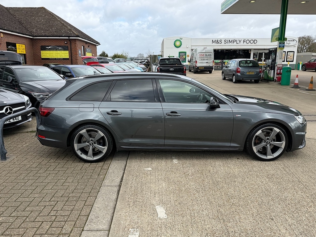 Audi A4 Avant 2.0 Tfsi 40 Black Edition S Tronic Euro 6 Ss WJ19GKV Grey #4