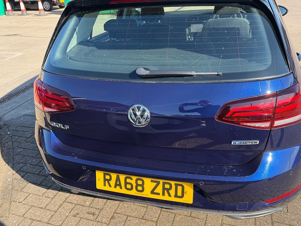 Volkswagen Golf 1.5 Tsi Evo Se Nav Hatchback Eur RA68ZRD Blue #6