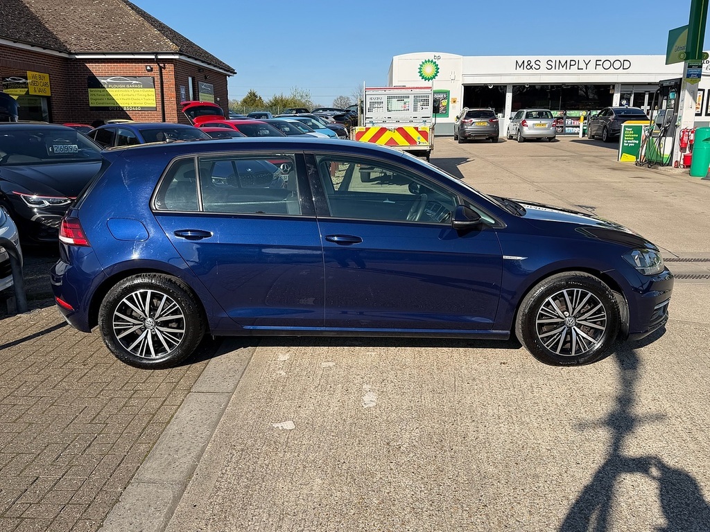 Volkswagen Golf 1.5 Tsi Evo Se Nav Hatchback Eur RA68ZRD Blue #4