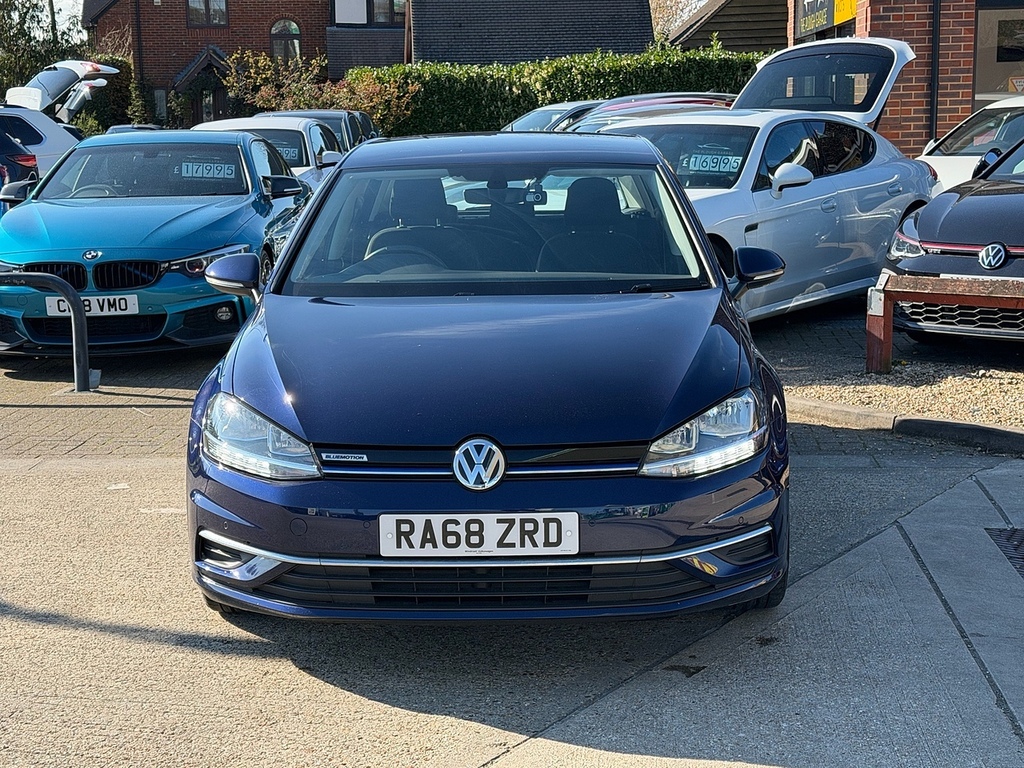 Volkswagen Golf 1.5 Tsi Evo Se Nav Hatchback Eur RA68ZRD Blue #3