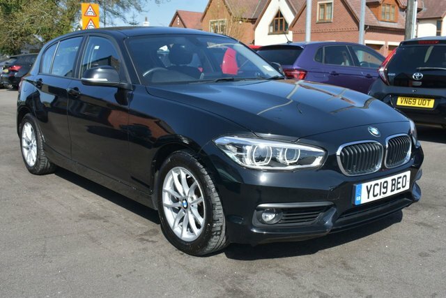 BMW 1 Series 118I Se Business Hatchback Black