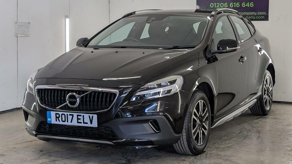 Volvo V40 Cross Country Hatchback 2.0 T3 Nav Plus Euro 6 Ss 20171 Black