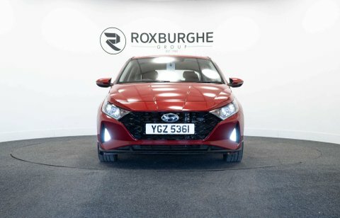 Hyundai I20 Hatchback YGZ5361 Red #2