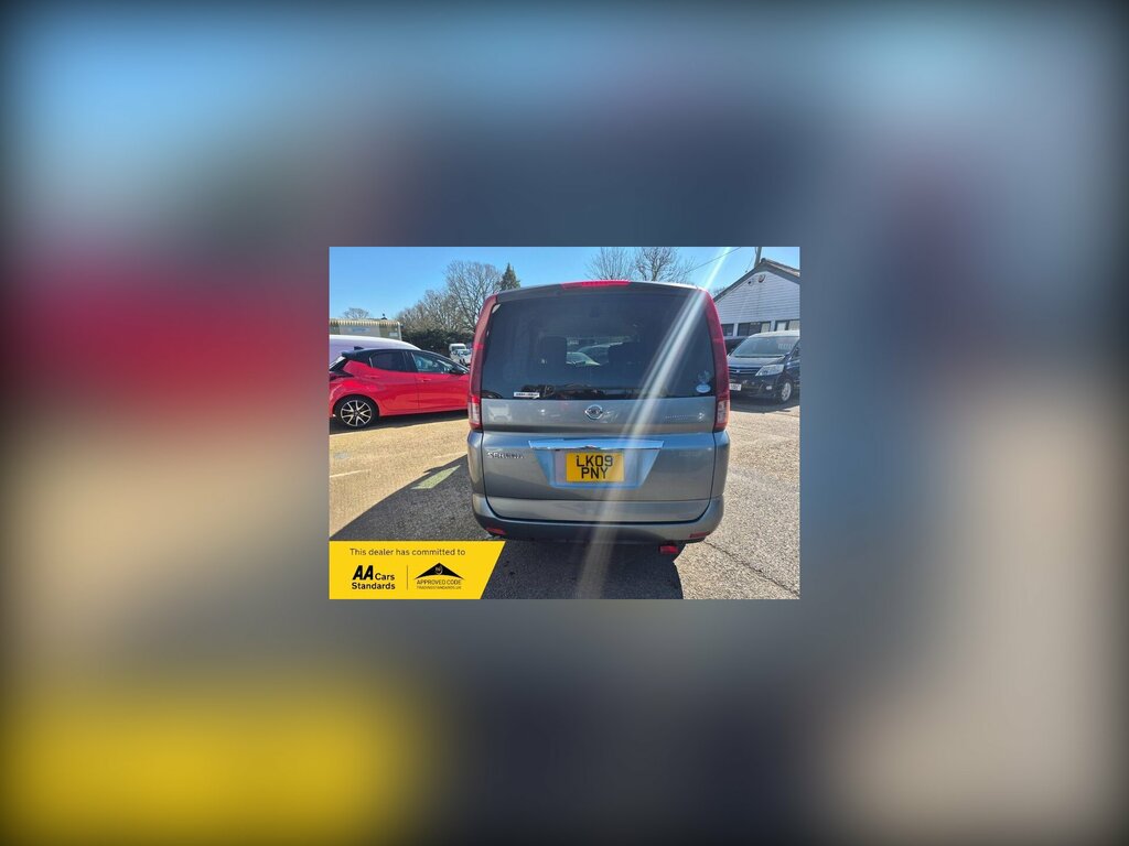 Nissan Serena 2.0 Litre Highway Star 7 Seats Silver #3
