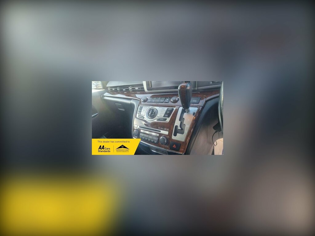 Nissan Elgrand Highway Star Black