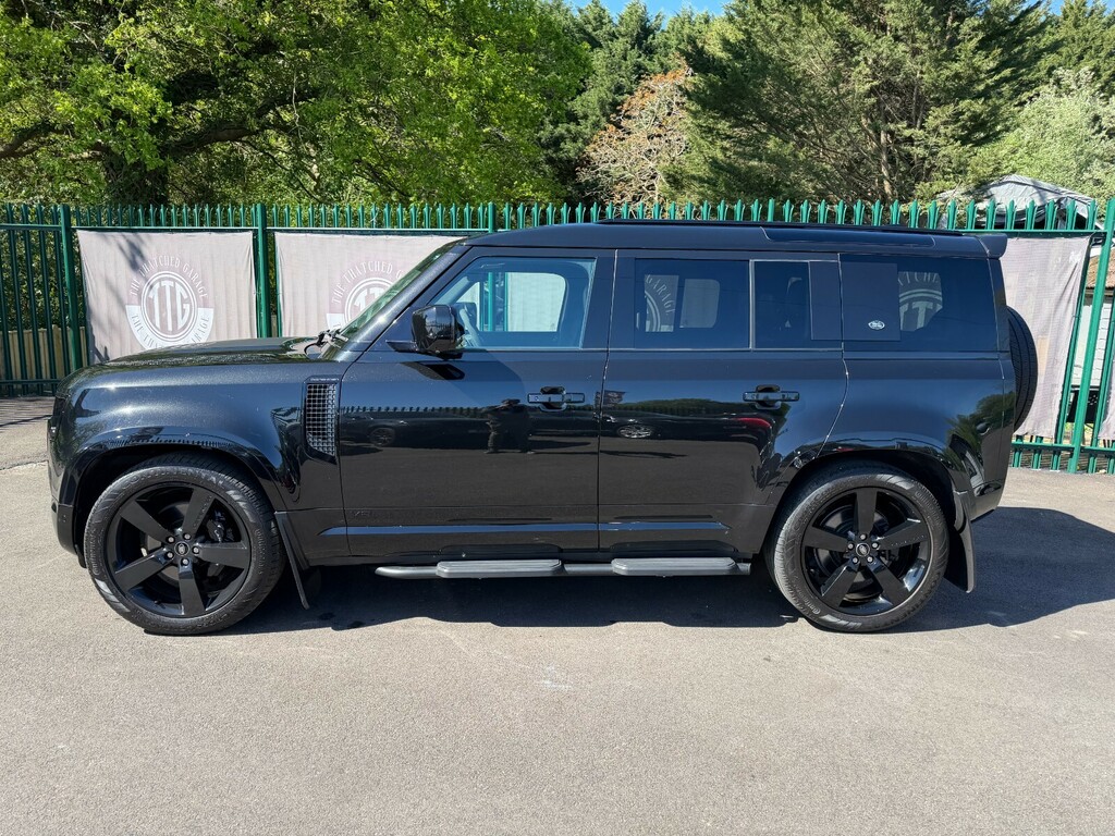 Land Rover Defender 110 5.0 P525 V8 110 DX22RHO Black #4