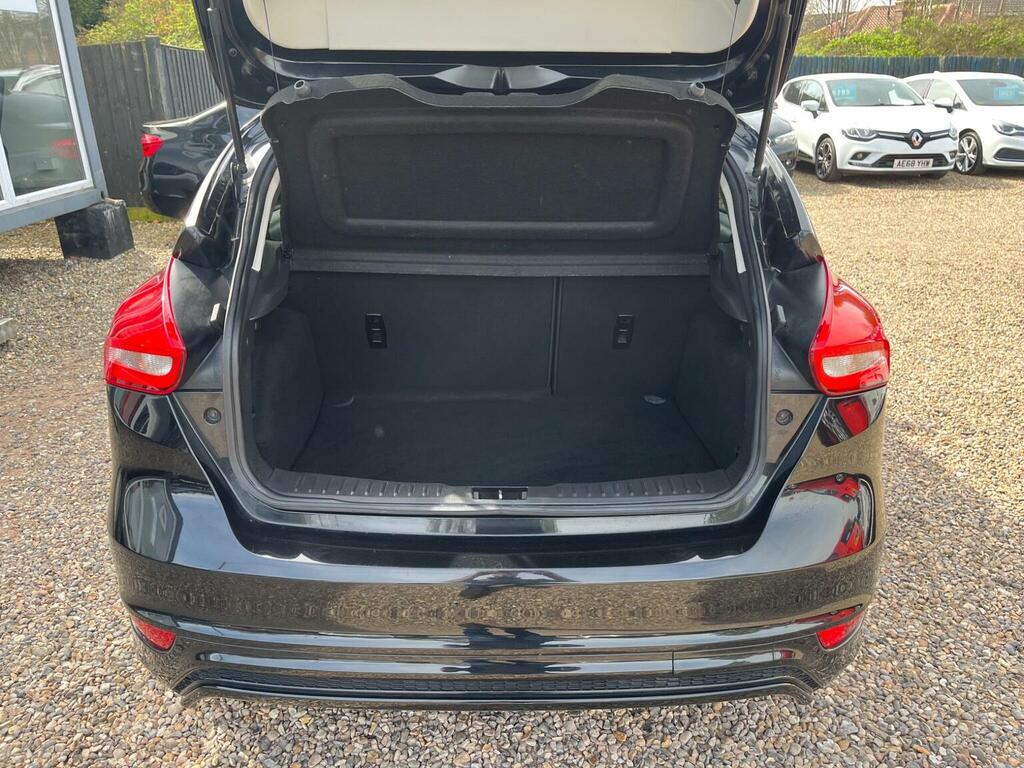Ford Focus Hatchback 1.5 Tdci Zetec S Euro 6 Ss 2015 AP15JHV Black #6