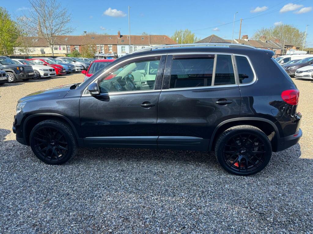 Volkswagen Tiguan Suv 2.0 Tdi Bluemotion Tech Match 4Wd Euro 5 Ss SV14VNR Black #6