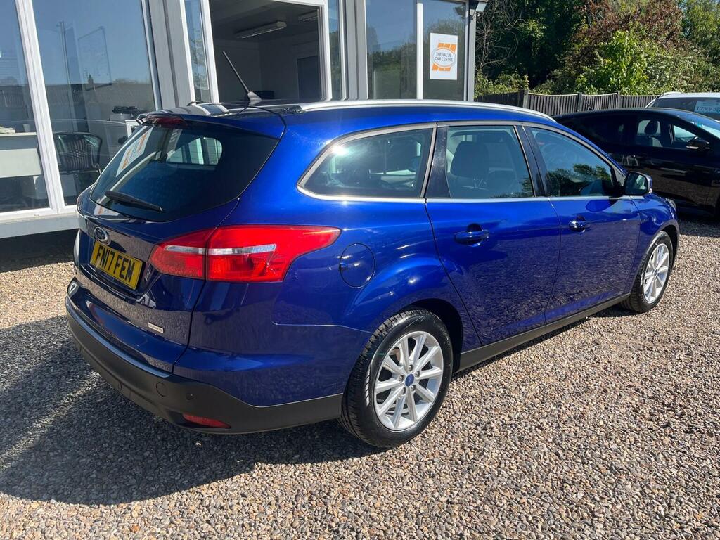Ford Focus Estate 1.0T Ecoboost Titanium Euro 6 Ss FN17FEM Blue #4