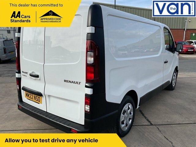 Renault Trafic 2.0 Dci Blue Sl28 Business Panel Van Ma MM22NSO White #3