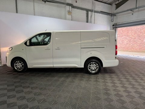 Vauxhall Vivaro 2021 21 1.5 DU21YUH White #4