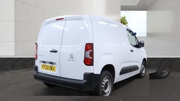 Peugeot Partner Bluehdi Professional Premium Plus FY23ZWJ White #4