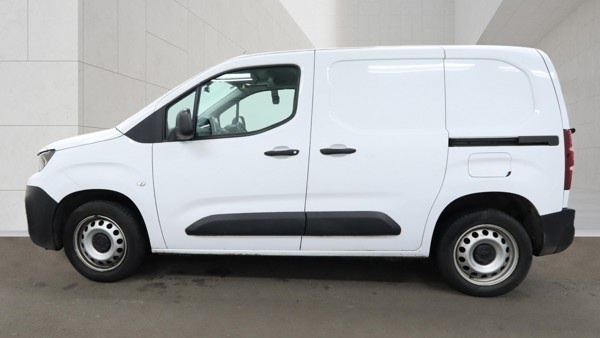 Peugeot Partner Bluehdi Professional Premium Plus FY23ZWJ White #6