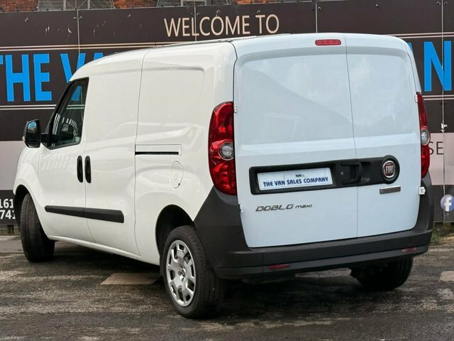 Fiat Doblo Mpv WR71FNW White #4
