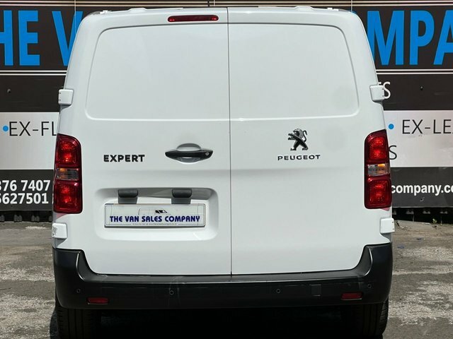 Peugeot Expert Mpv NU72SXN White #4