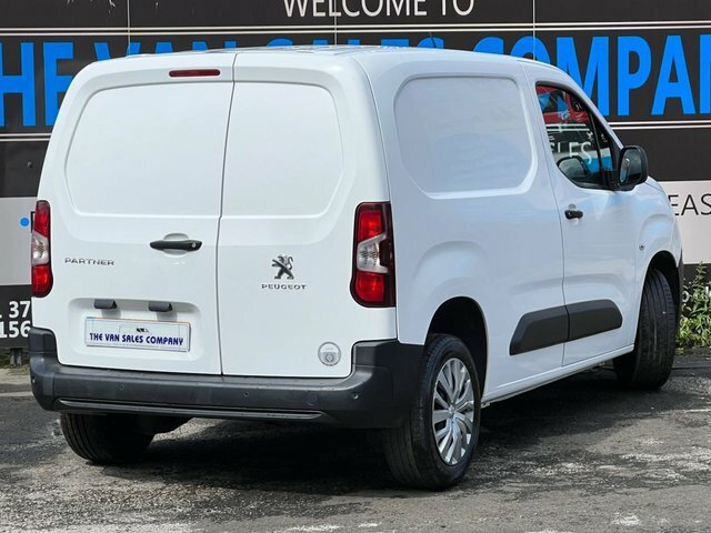 Peugeot Partner Mpv NV21BKG White #4