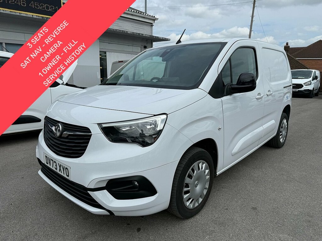 Vauxhall Combo 1.5 Turbo D 2300 Pro 3 Seats Swb Air Con R Camera White