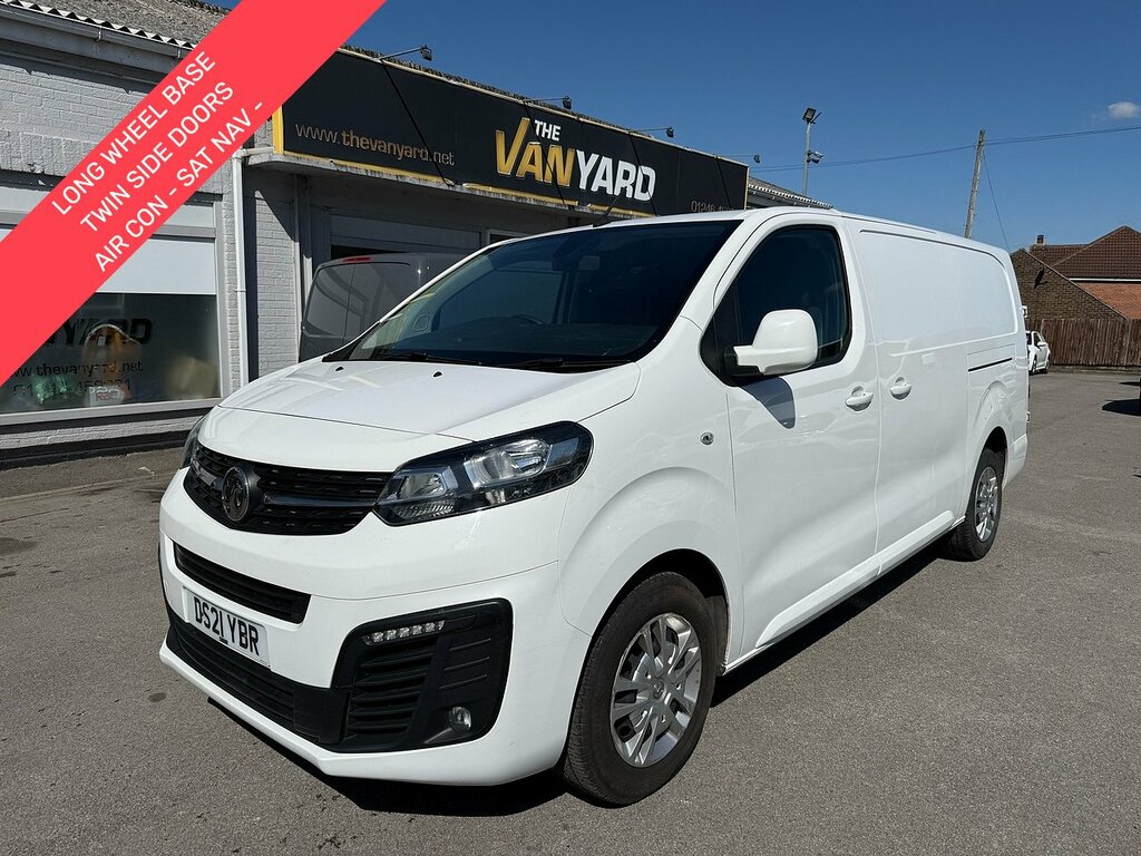 Vauxhall Vivaro 1.5 Turbo D 2900 Sportive Lwb Air Con Van Dies White