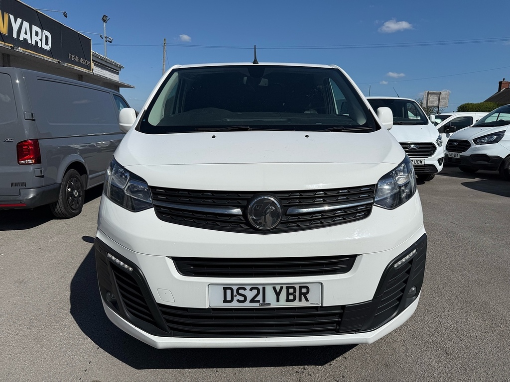Vauxhall Vivaro 1.5 Turbo D 2900 Sportive Lwb Air Con Van Dies DS21YBR White #2