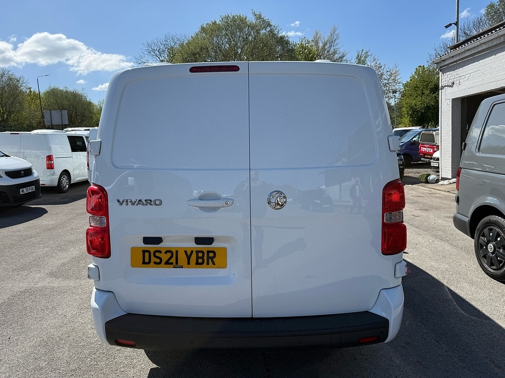 Vauxhall Vivaro 1.5 Turbo D 2900 Sportive Lwb Air Con Van Dies DS21YBR White #6