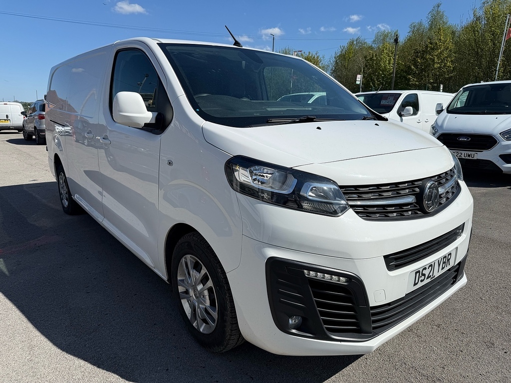 Vauxhall Vivaro 1.5 Turbo D 2900 Sportive Lwb Air Con Van Dies DS21YBR White #3