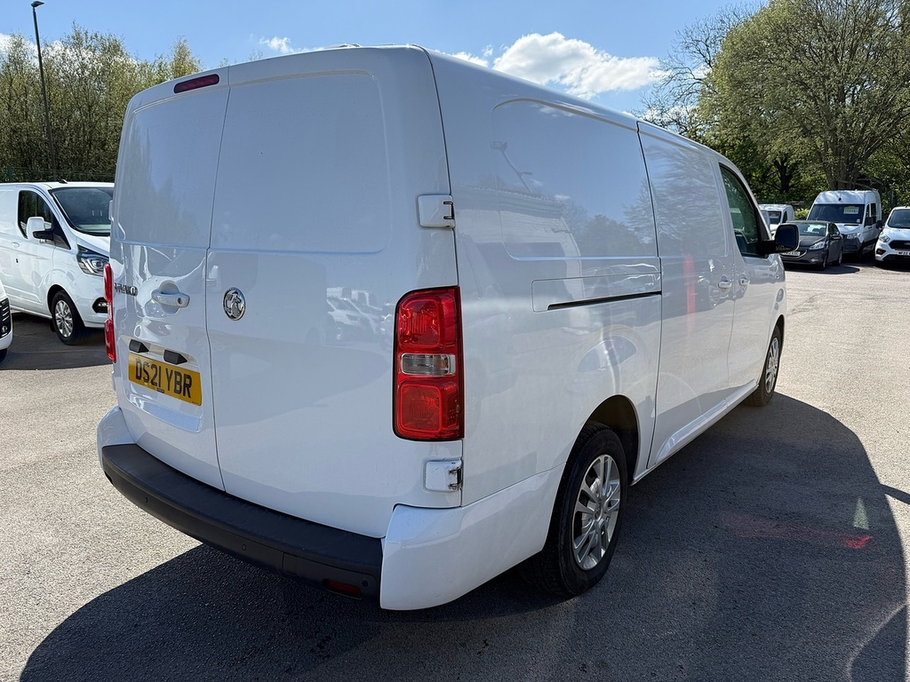 Vauxhall Vivaro 1.5 Turbo D 2900 Sportive Lwb Air Con Van Dies DS21YBR White #5