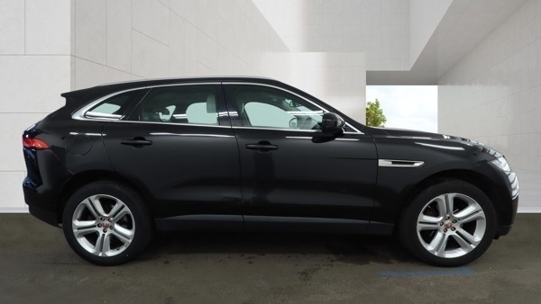 Jaguar F-Pace I Portfolio Awd YM67EJF Black #5