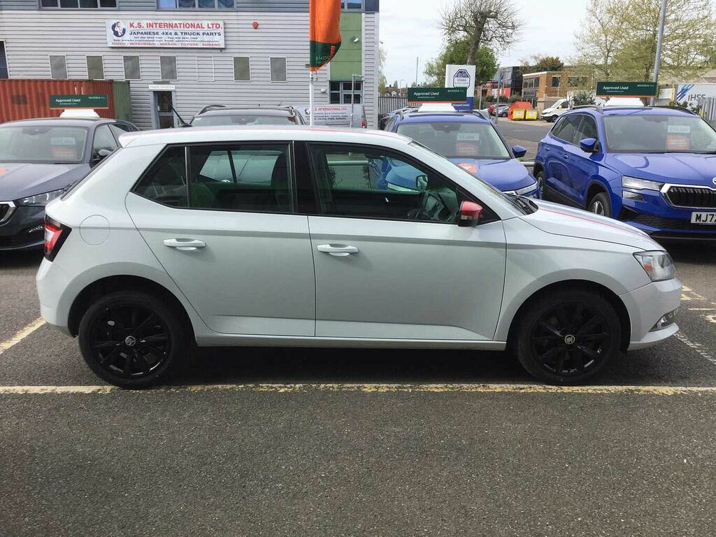 Skoda Fabia 1.0 Tsi Redline KP18CKN White #4