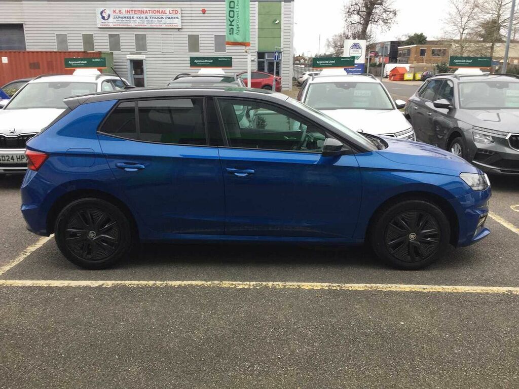 Skoda Fabia 1.0 Mpi 80 Colour Edition HT23NSO Blue #4