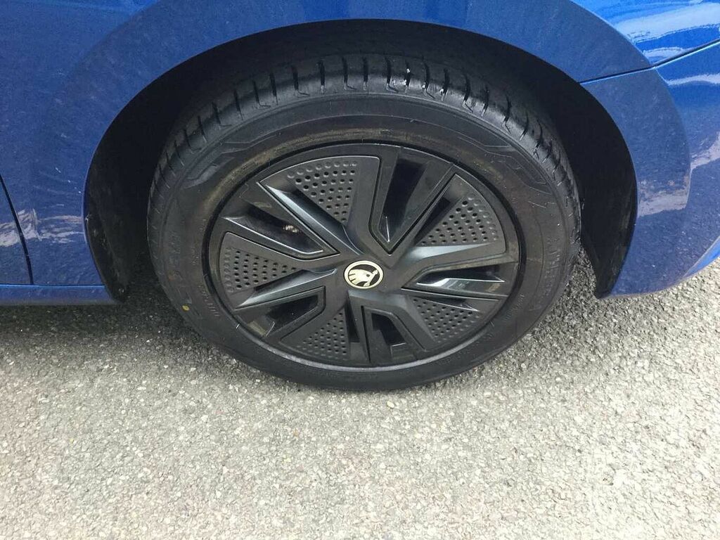 Skoda Fabia 1.0 Mpi 80 Colour Edition HT23NSO Blue #5
