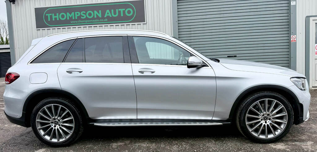 Mercedes-Benz GLC Class Glc 220D 4Matic Amg Line Premium 9G-tronic YR69HZX Silver #2