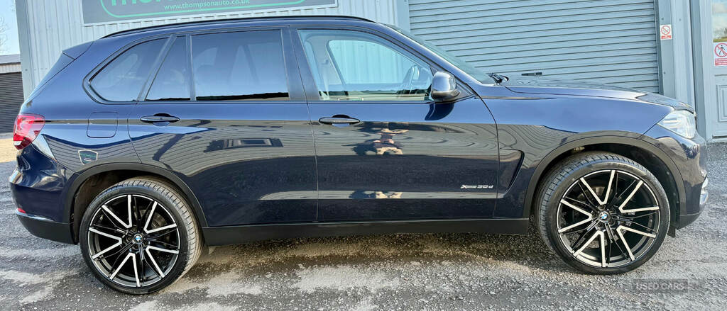 BMW X5 Xdrive30d Se 7 Seat YY64HTP Blue #2