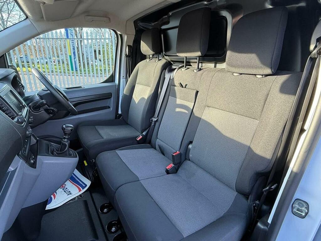 Vauxhall Vivaro Panel Van 1.5 Turbo D 2900 Sportive L2 H1 Euro 6 KM72JMX White #3