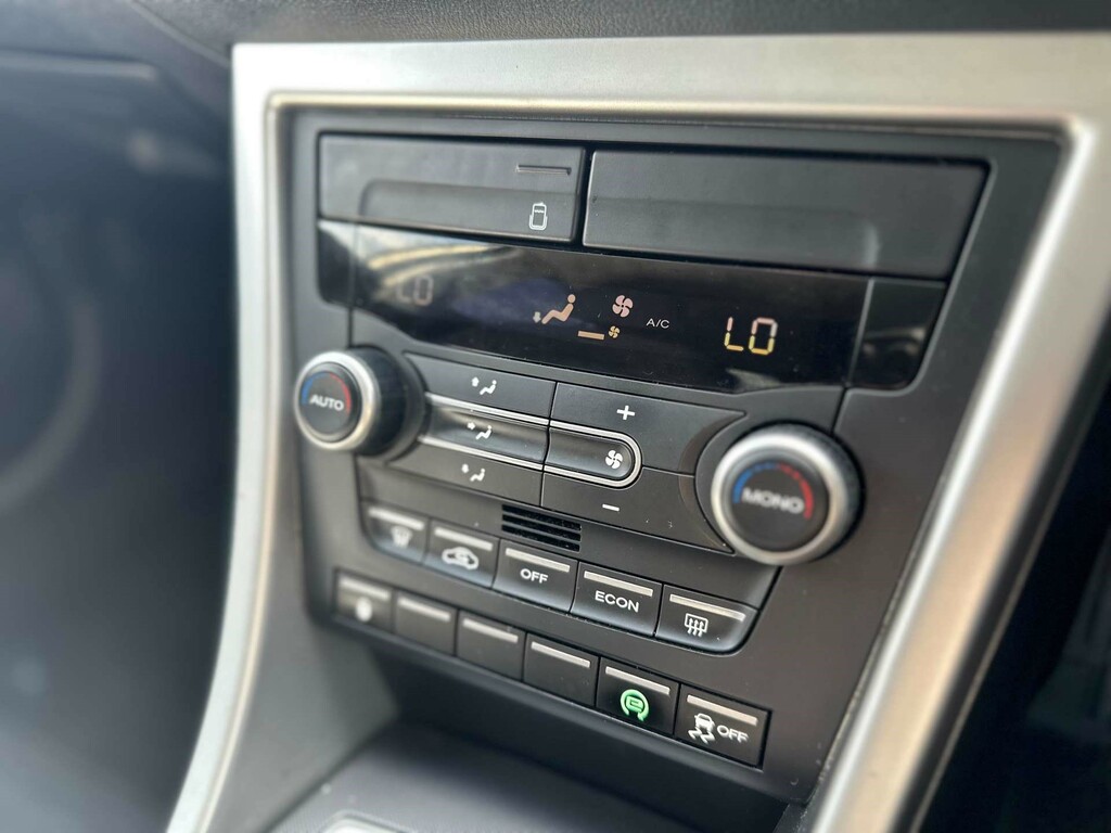 MG MG6 Saloon 1.9 Dti Tech Magnette Euro 5 Ss 201 Silver #20
