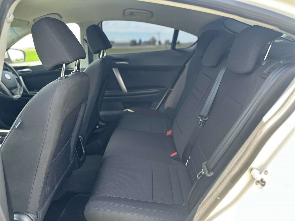 MG MG6 Saloon 1.9 Dti Tech Magnette Euro 5 Ss 201 Silver #15