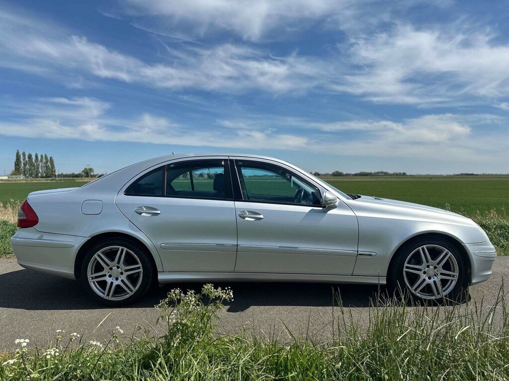 Mercedes-Benz E Class Avantgarde Cdi #2
