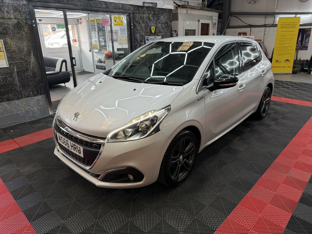 Peugeot 208 Hatchback 1.2 Puretech Gt Line 201666 KS66HRU White #4