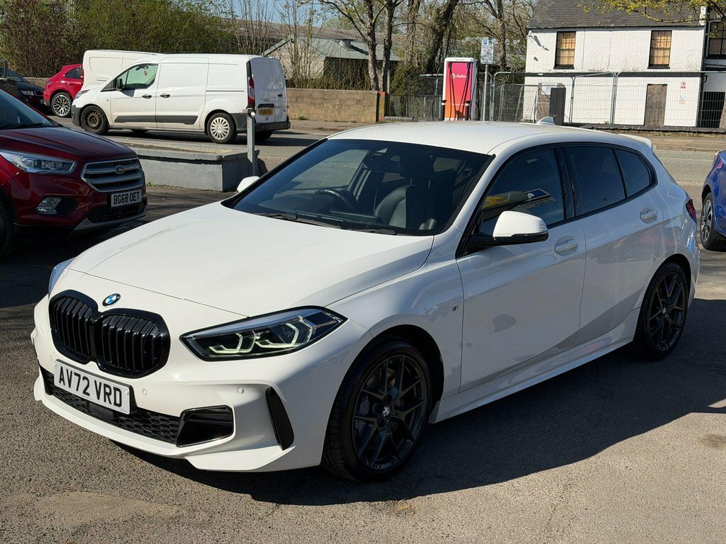 BMW 1 Series 1.5L M Sport AV72VRD White #4